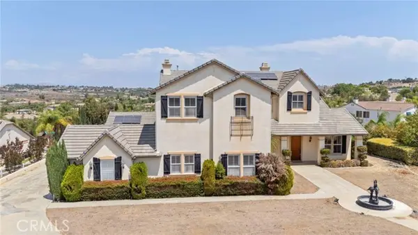 18530 Oak Park, Riverside, CA 92504