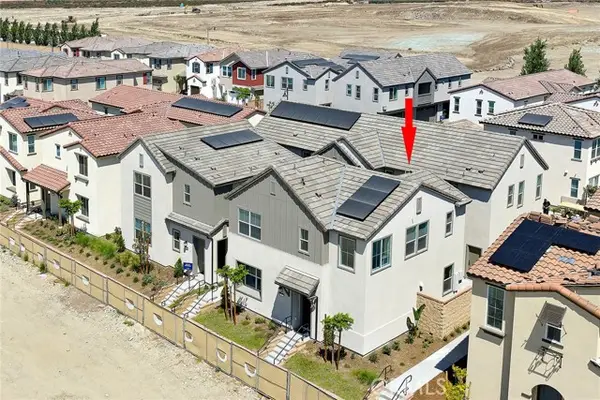 16583 Bottlebrush Lane  #2, Fontana, CA 92336