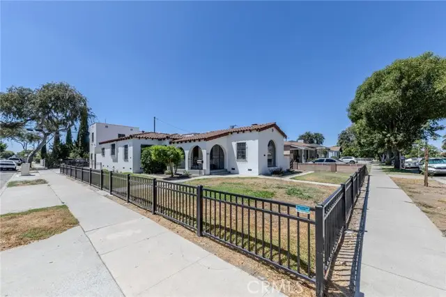 4076 Liberty Boulevard, South Gate, CA 90280 - #3