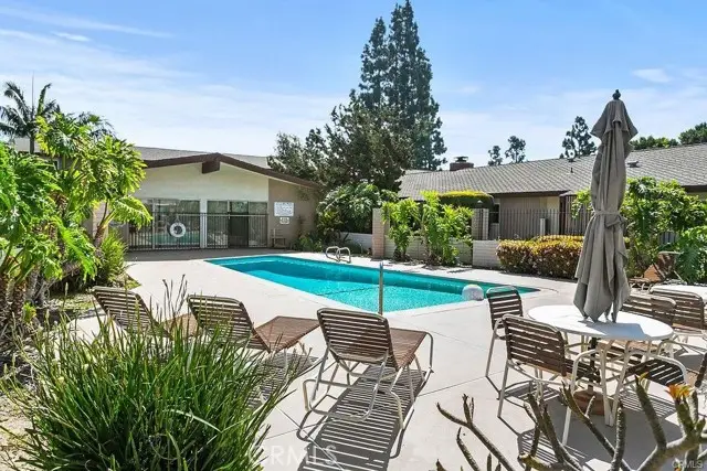 415 1st, Tustin, CA 92780 - #1