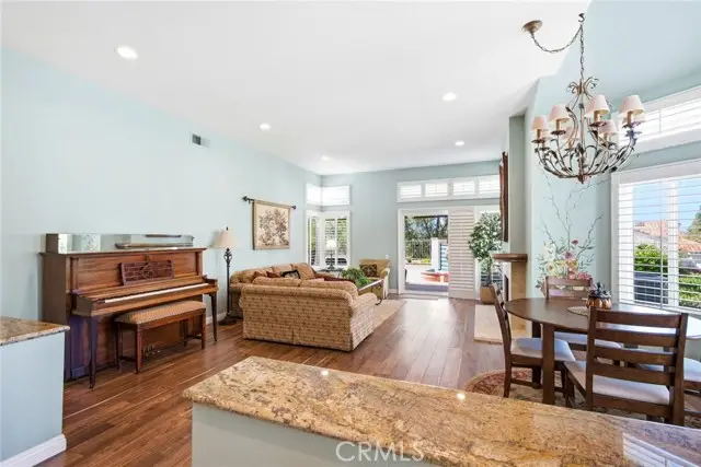 11 Calle Katrina, Rancho Santa Margarita, CA 92688 - #3