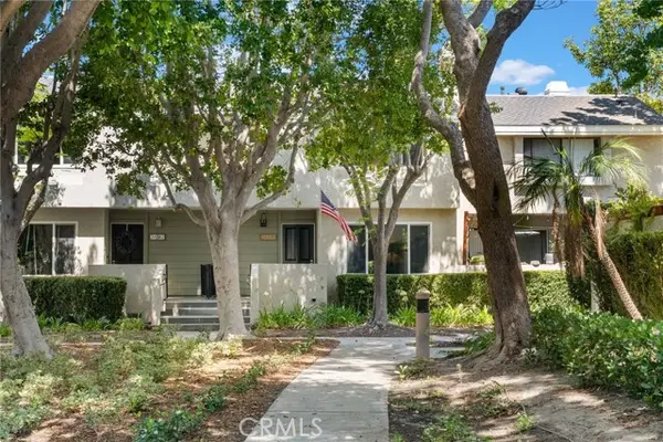 26338 Grove  #67, Lake Forest, CA 92630
