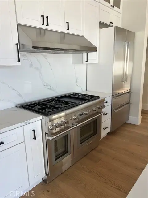 20329 Stagg Street, Winnetka, CA 91306 - #2