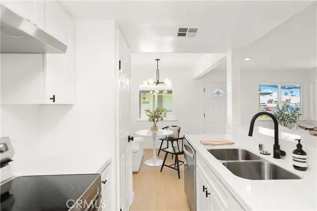 16635 Viewpoint  #11b, Huntington Beach, CA 92647 - #3