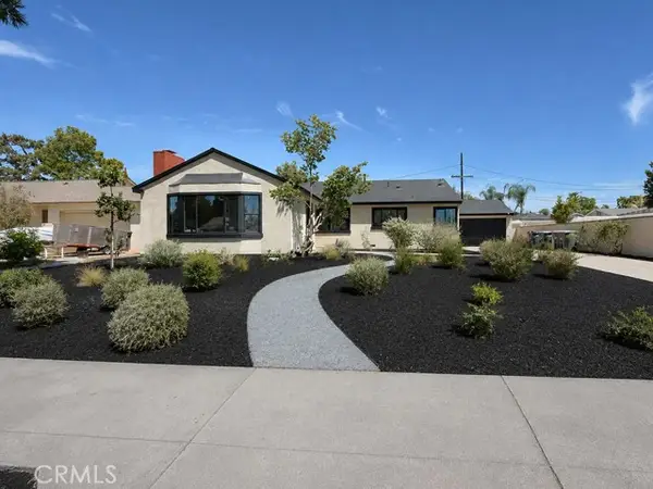 527 Park, Orange, CA 92867