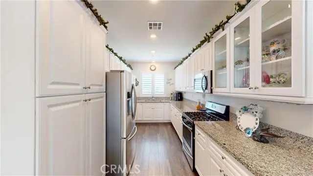 5011 Vanderham Way, Jurupa Valley, CA 91752 - #3