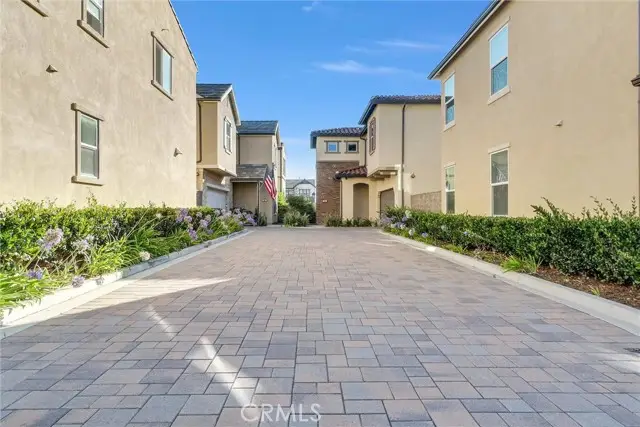 1164 Portola Oaks Dr, Lake Forest, CA 92610 - #2