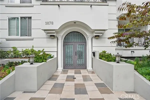 1878 Greenfield Avenue  #204, Los Angeles, CA 90025