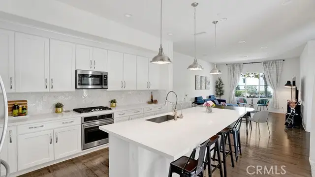 111 Frame, Irvine, CA 92618 - #1