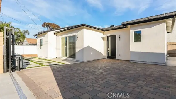 1822 Pomona, Costa Mesa, CA 92627