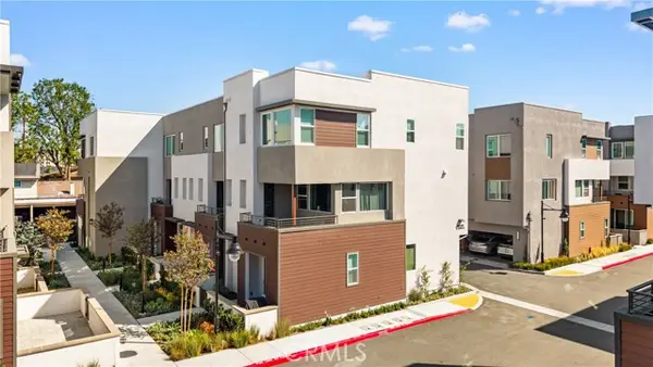 603 S LYON, Santa Ana, CA 92705
