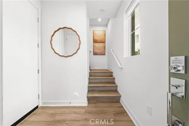 603 S LYON, Santa Ana, CA 92705 - #2