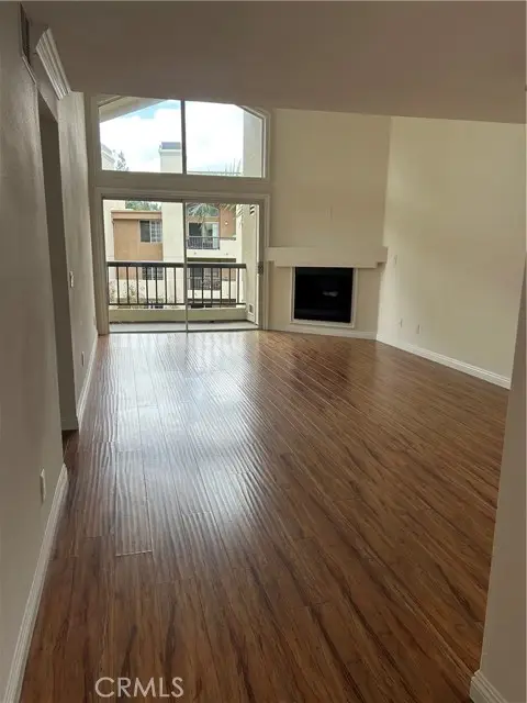 21520 Burbank  #303, Woodland Hills, CA 91367 - #2
