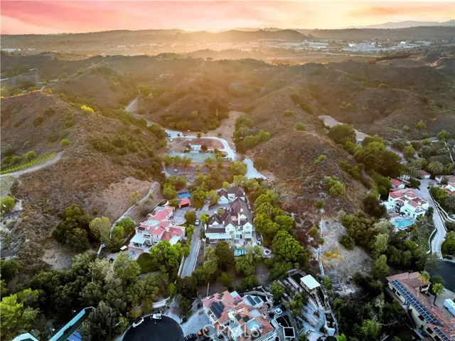 2 Via Terracaleta, Trabuco Canyon, CA 92679 - #2