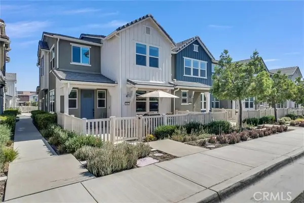 3948 Lavine Way  #101, Corona, CA 92883