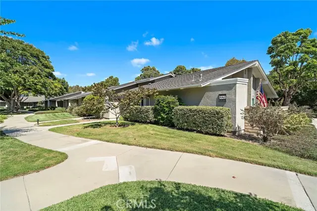 8932 Biscayne Court  #1320E, Huntington Beach, CA 92646 - #1