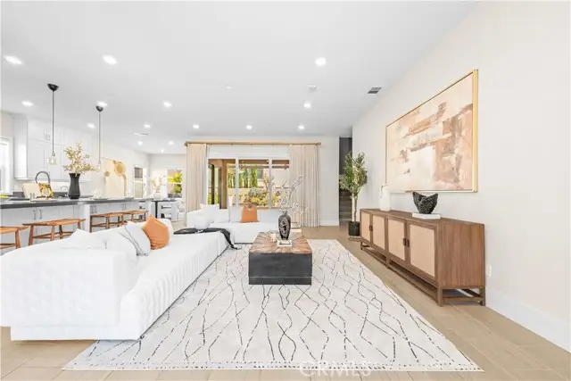 72 Ray, Irvine, CA 92618 - #3
