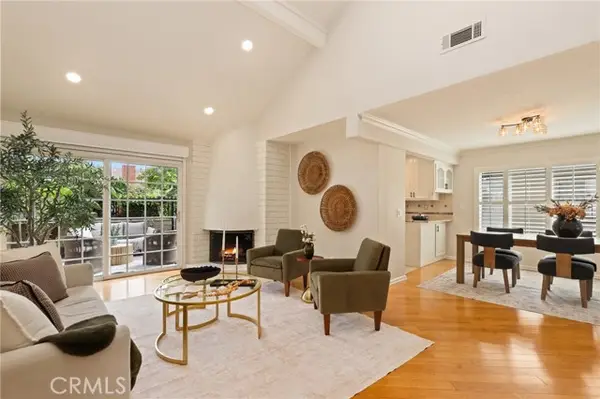 17034 Avenida Suenos, Fountain Valley, CA 92708