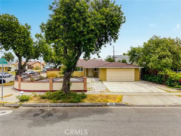 913 Laurel, Santa Ana, CA 92704
