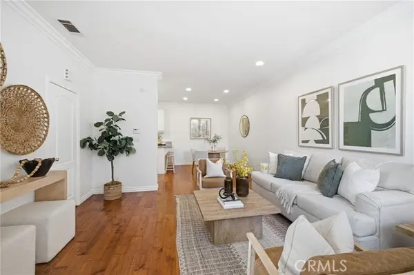2513 Apple Avenue  #E, Torrance, CA 90501