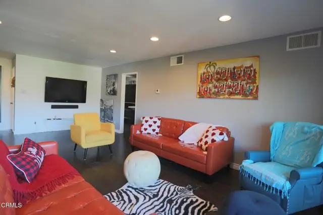 382 California Boulevard  #308, Pasadena, CA 91106 - Image #3