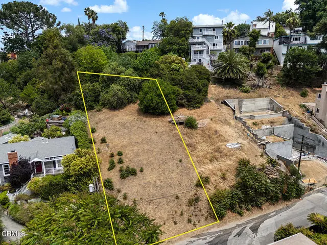 1070 N Oban Dr, Los Angeles, CA 90065 - Image #3