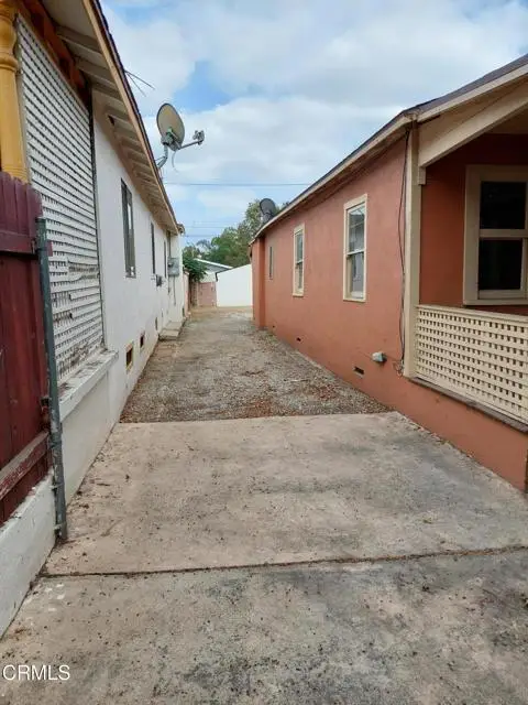 830 Humphreys Avenue, East Los Angeles, CA 90022 - #2