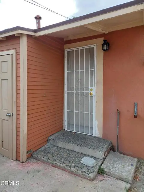 830 Humphreys Avenue, East Los Angeles, CA 90022 - #3