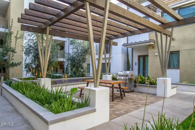 239 Marengo Avenue  #201, Pasadena, CA 91101 - #3