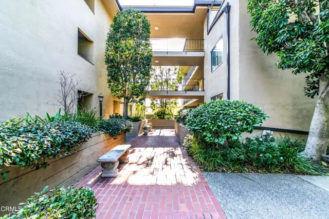 380 Orange Grove Boulevard  #12, Pasadena, CA 91105 - #3