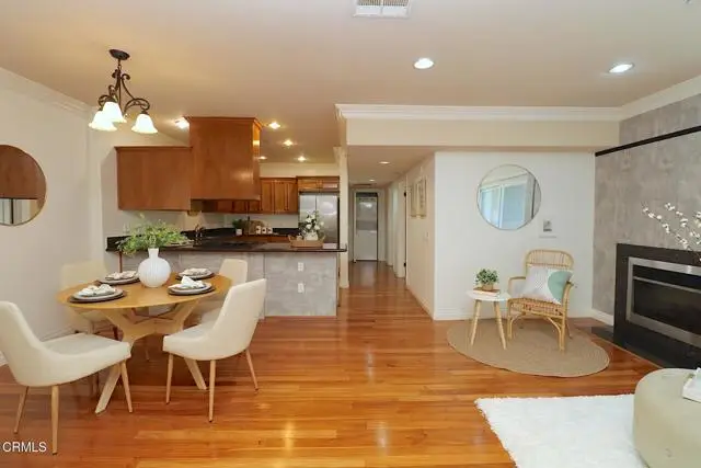 3855 Ingraham Street  #204, Los Angeles, CA 90005 - #2