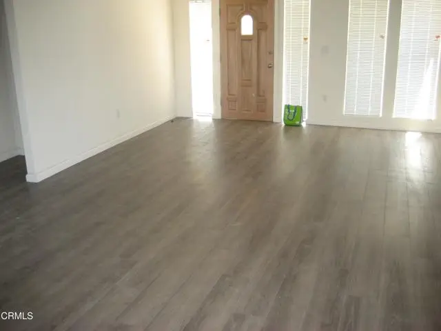10143 Mountair Avenue, Tujunga, CA 91042 - #2