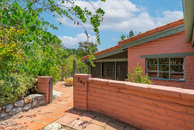 2300 El Moreno Street, La Crescenta, CA 91214 - #3