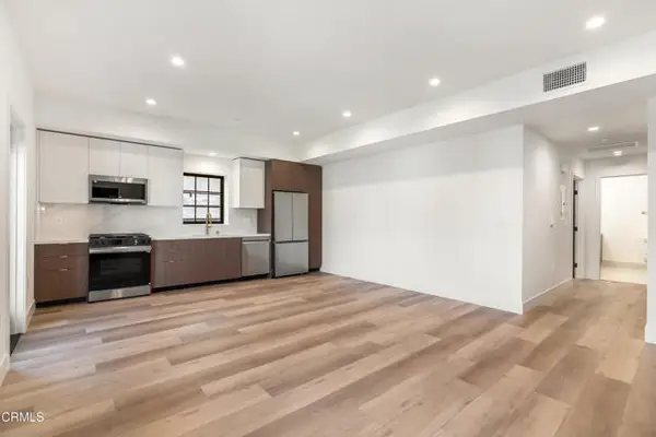 139 Oak Knoll Avenue  #204, Pasadena, CA 91101