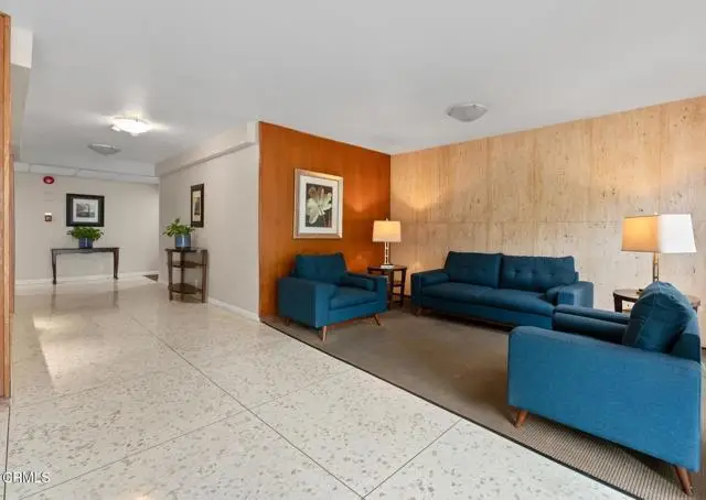 385 Oakland Avenue  #304, Altadena, CA 91001 - #3
