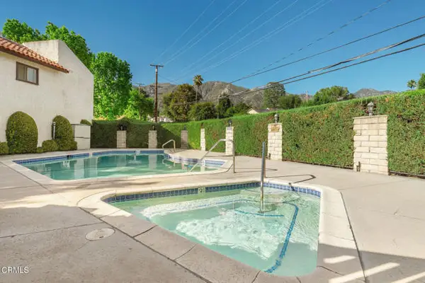 3200 Fairesta Street  #16, Glendale, CA 91214