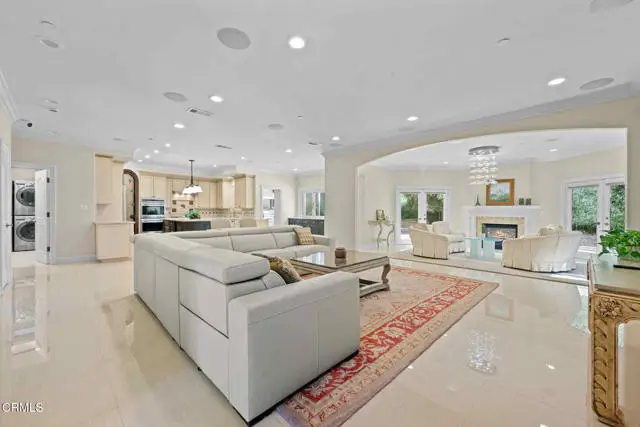 3263 New York Drive, Pasadena, CA 91107 - #2