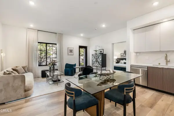 139 Oak Knoll Avenue  #301, Pasadena, CA 91101