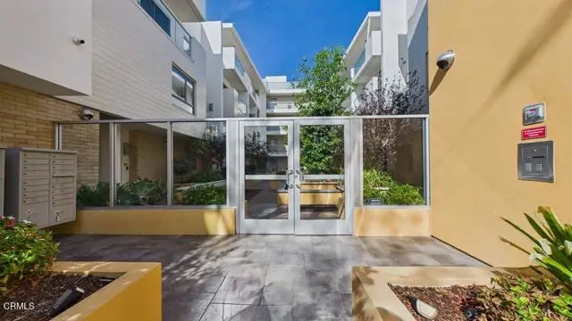 137 Wilson Avenue  #107, Pasadena, CA 91106 - #2