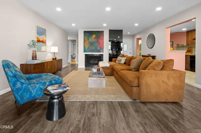 225 Hermosa Avenue  #102, Long Beach, CA 90802 - #3