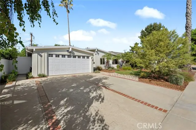 6417 Graves, Van Nuys, CA 91406 - #1