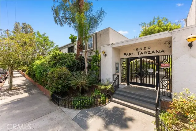 18620 Hatteras, Tarzana, CA 91356 - Image #3