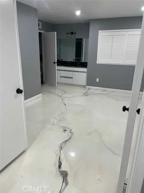 2015 Mountain, Ontario, CA 91762 - #2
