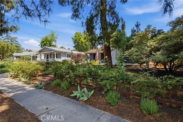 541 Woodbury, Altadena, CA 91001 - #2