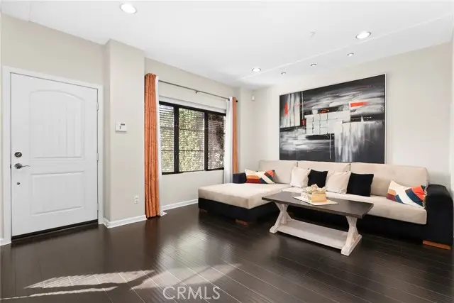 879 Michigan  #G, Pasadena, CA 91107 - #2