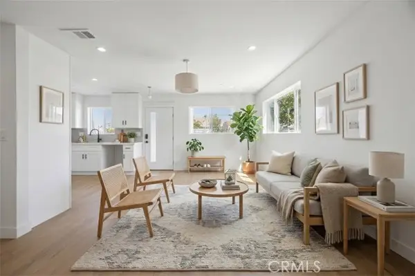 1154 67th, Los Angeles, CA 90044