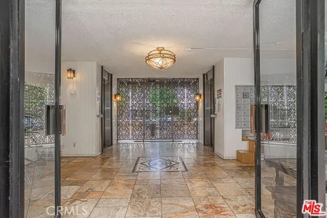 Address Withheld By Seller, Los Angeles, CA 90020 - #1
