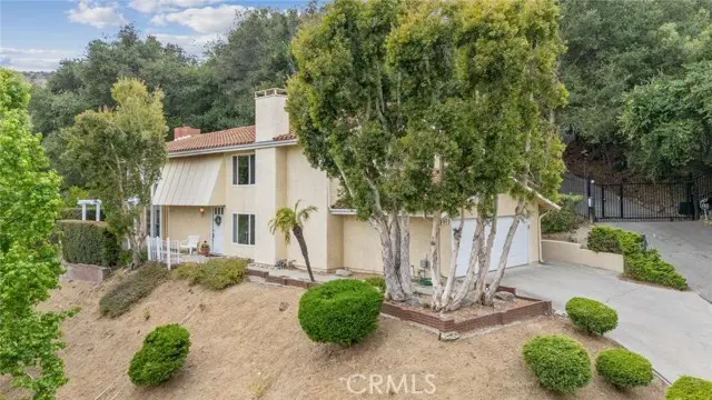 2321 Via Saldivar, Glendale, CA 91208 - #2
