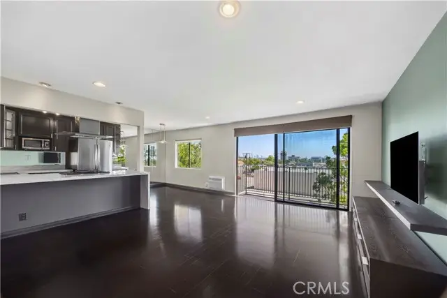 1930 Vermont  #302, Los Angeles, CA 90027 - #1