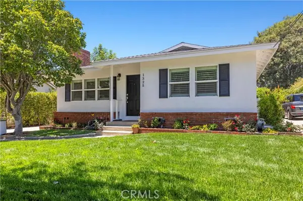 1325 Forest Avenue, Pasadena, CA 91103